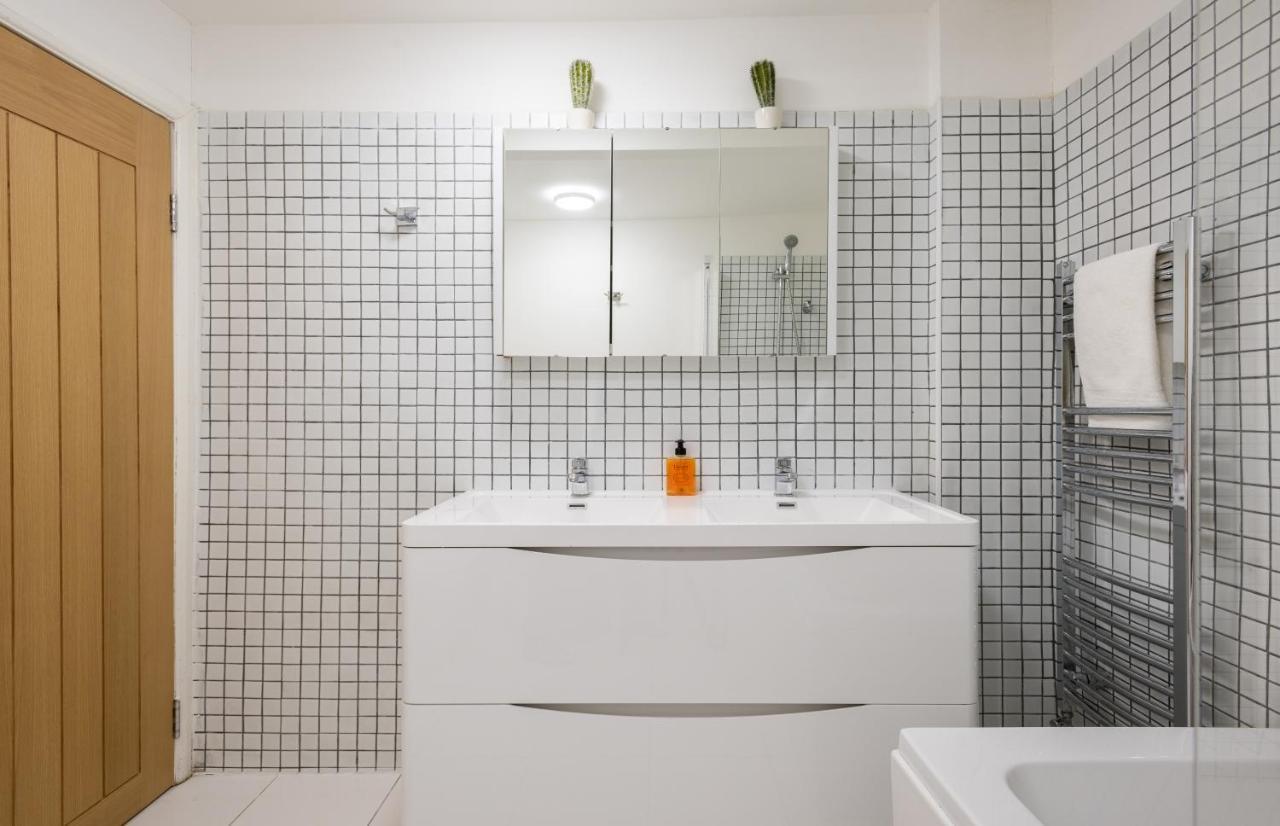 The Love Walk Apartments Лондон Экстерьер фото